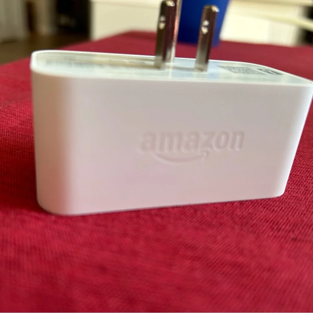Amazon Smart Plug in White - Picture 4 of 6